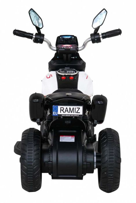 Autko motor MOTOREK FAST TOURIST na akumulator trójkołowy dla dzieci