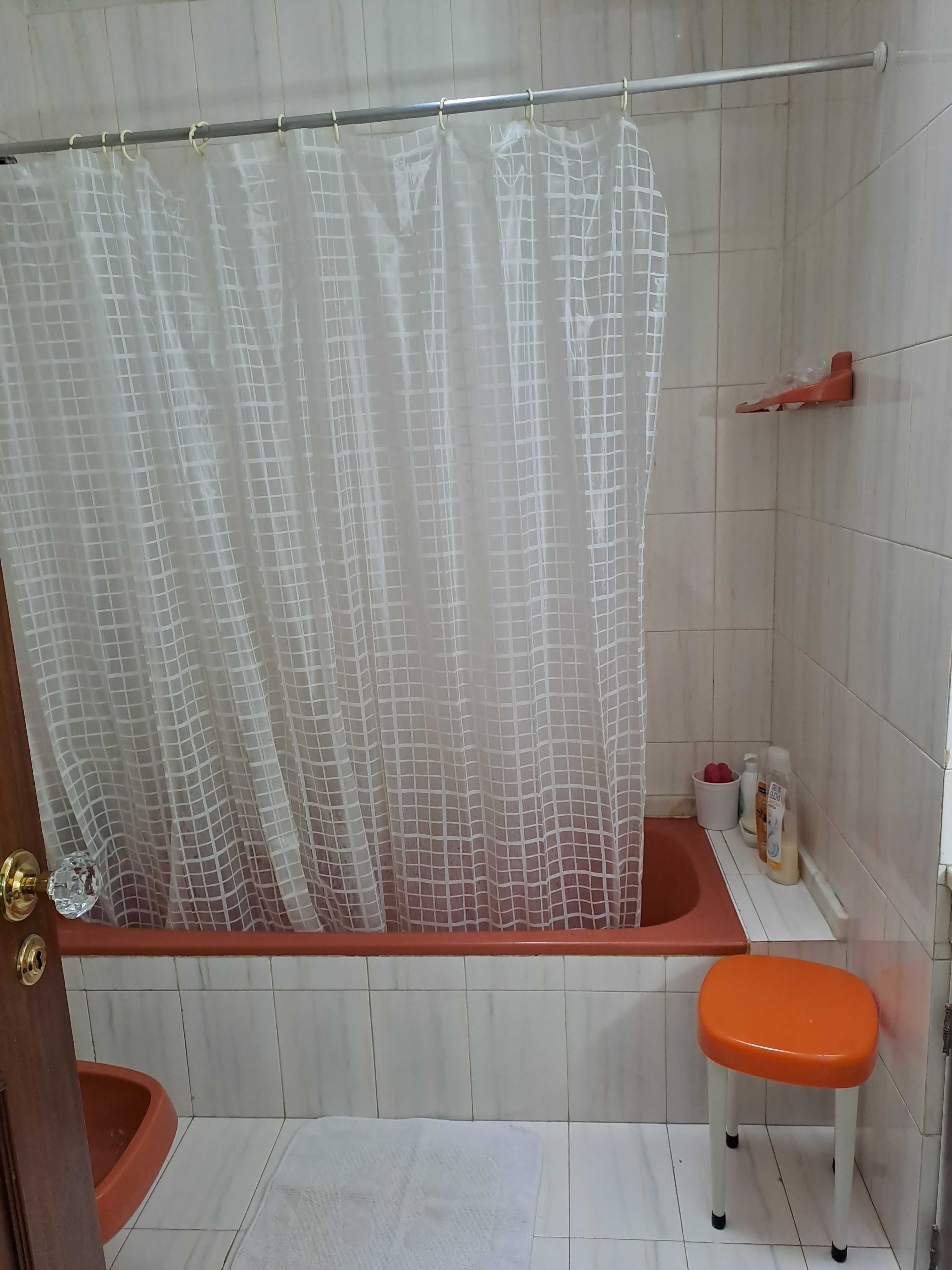 Quarto para Alugar