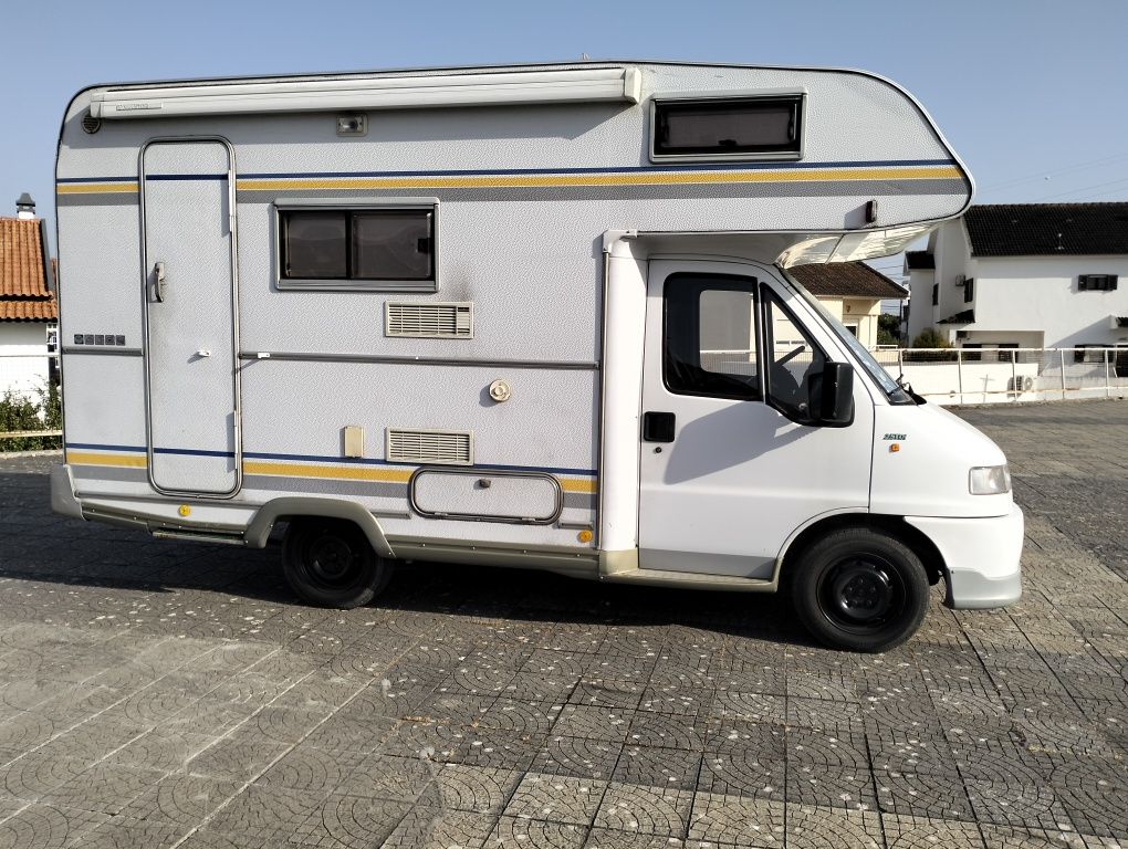 Fiat Ducato 2.5TDI  6 Lugares muito estimada