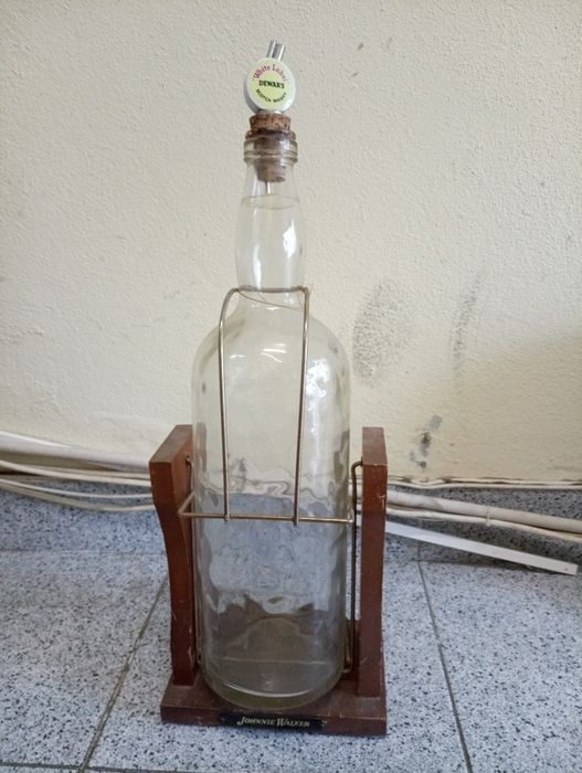 Rara antiga  grande Garrafa vintage White Label Dewars Johnnie Walker*