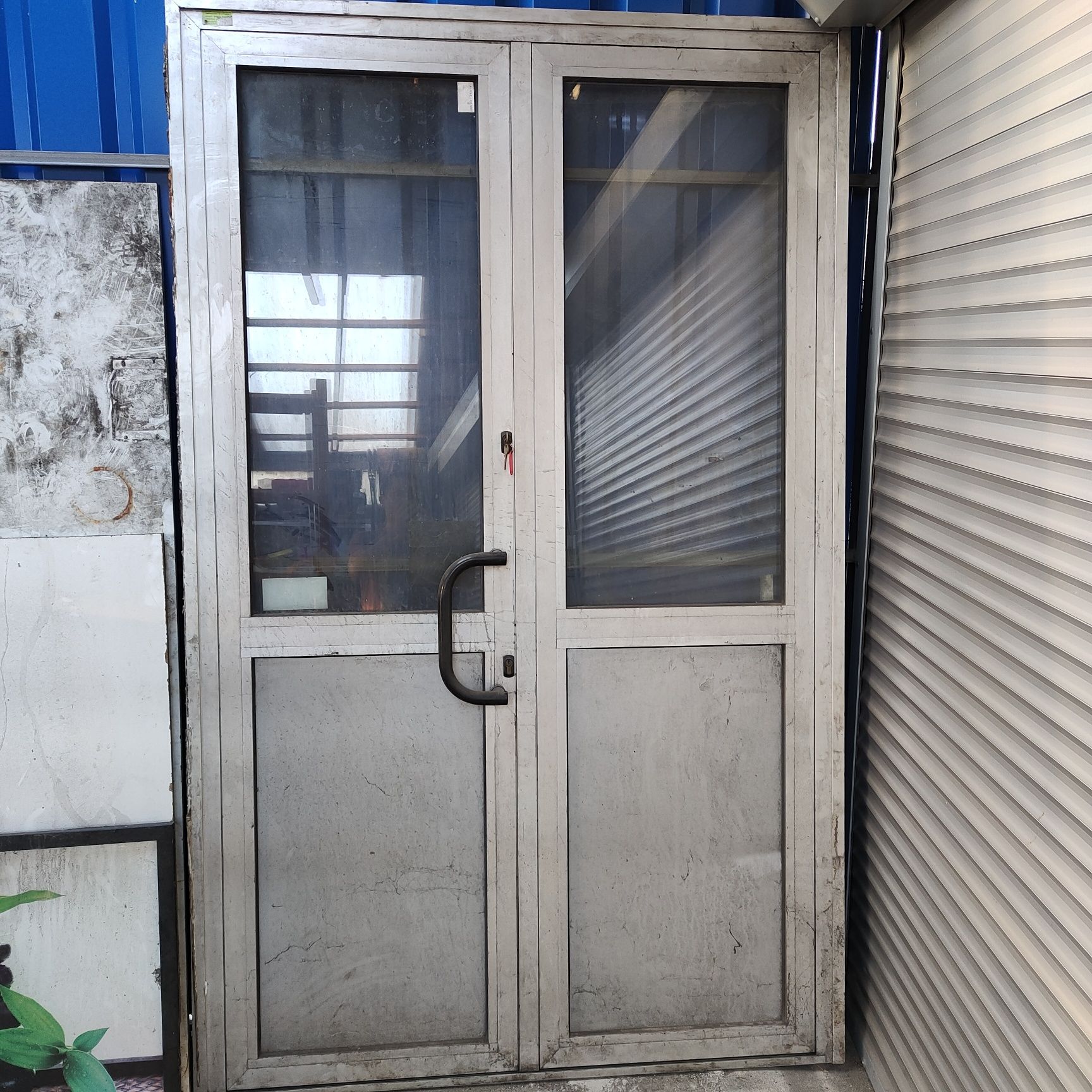 Drzwi przemysłowe aluminiowe + szyby