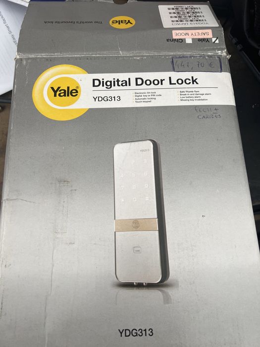 Fechadura eletrónica yale