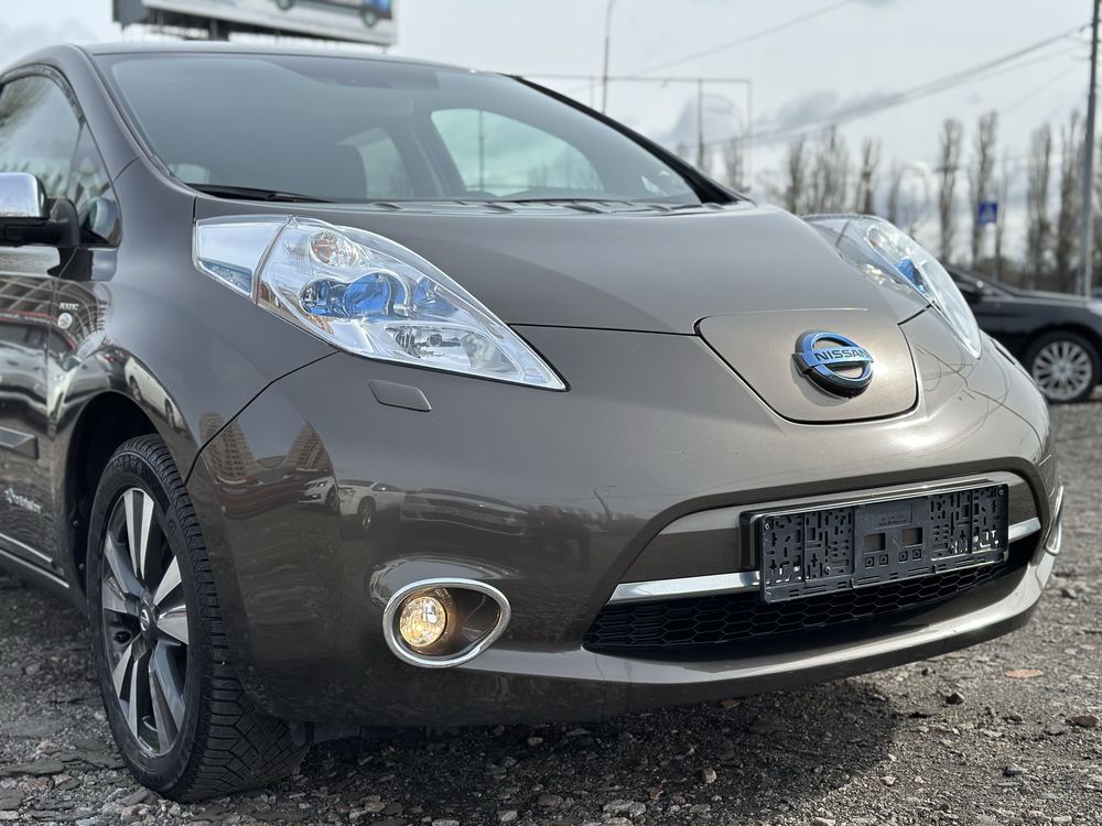 В наличии Nissan Leaf 2016г 11/12 ячеек 30 kWh