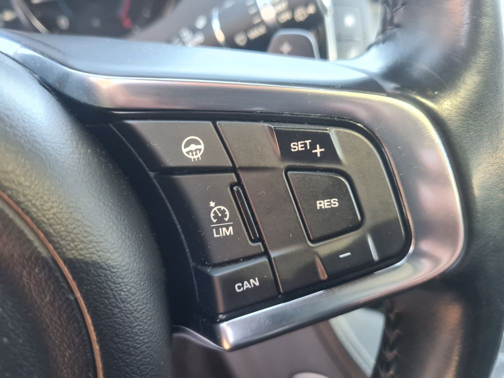 Jaguar F-Pace / R Sport / Full Opcja / Zarejestrowany / 2,0 diesel /