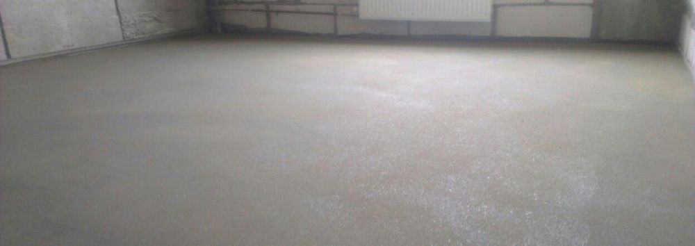 Гіпсові та вапно цементна штукатурка, стяжка пола машиним методом.