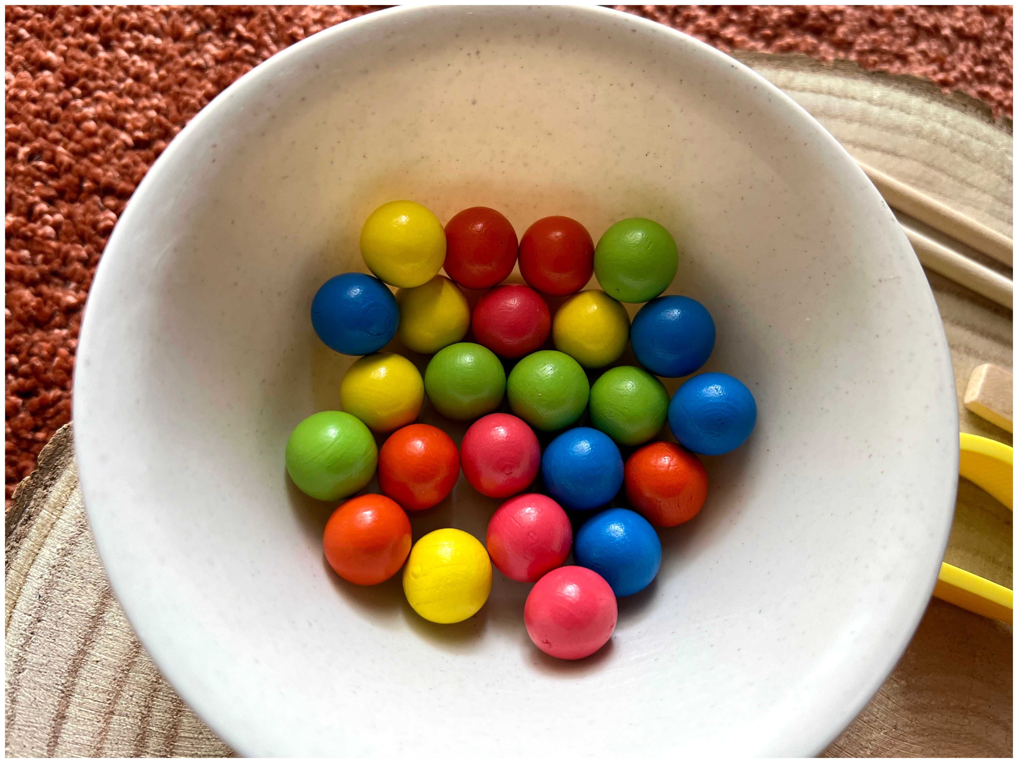 Coloridas Cestas - Montessori