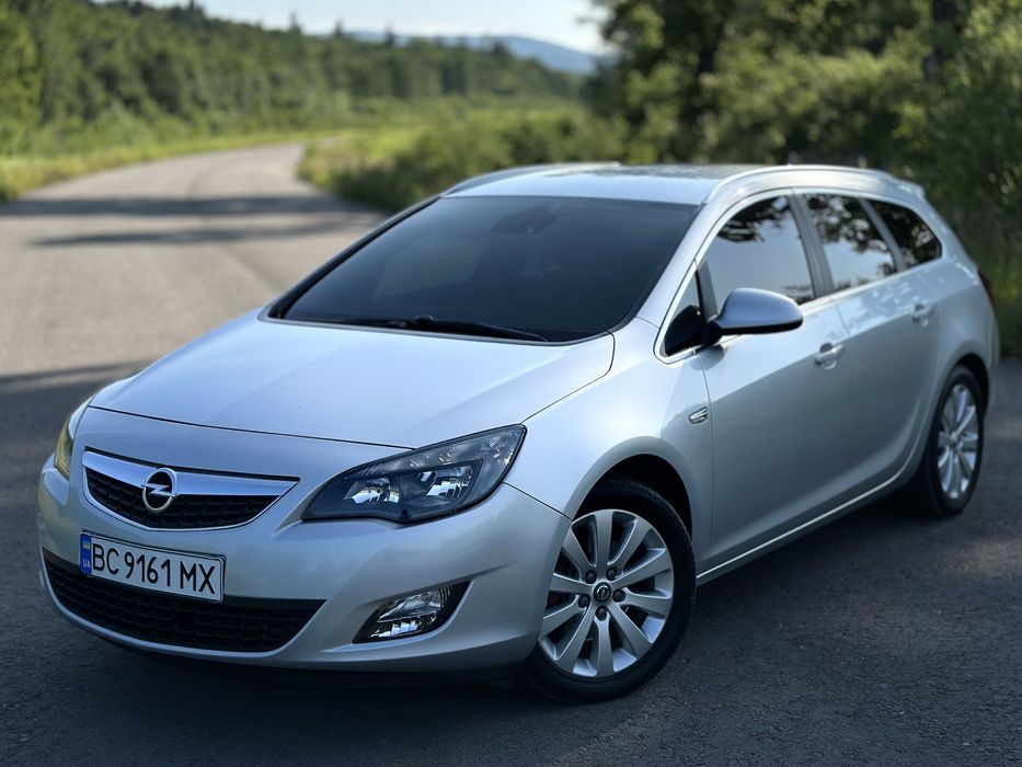 Opel Astra J Cosmo