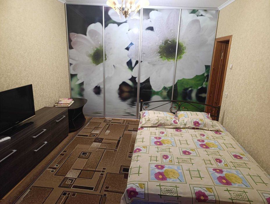 Посуточно, почасово 2 комн. Кв. Хортицкий  район (Бабурка)