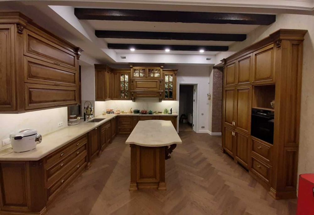 Деревянные кухни на заказ