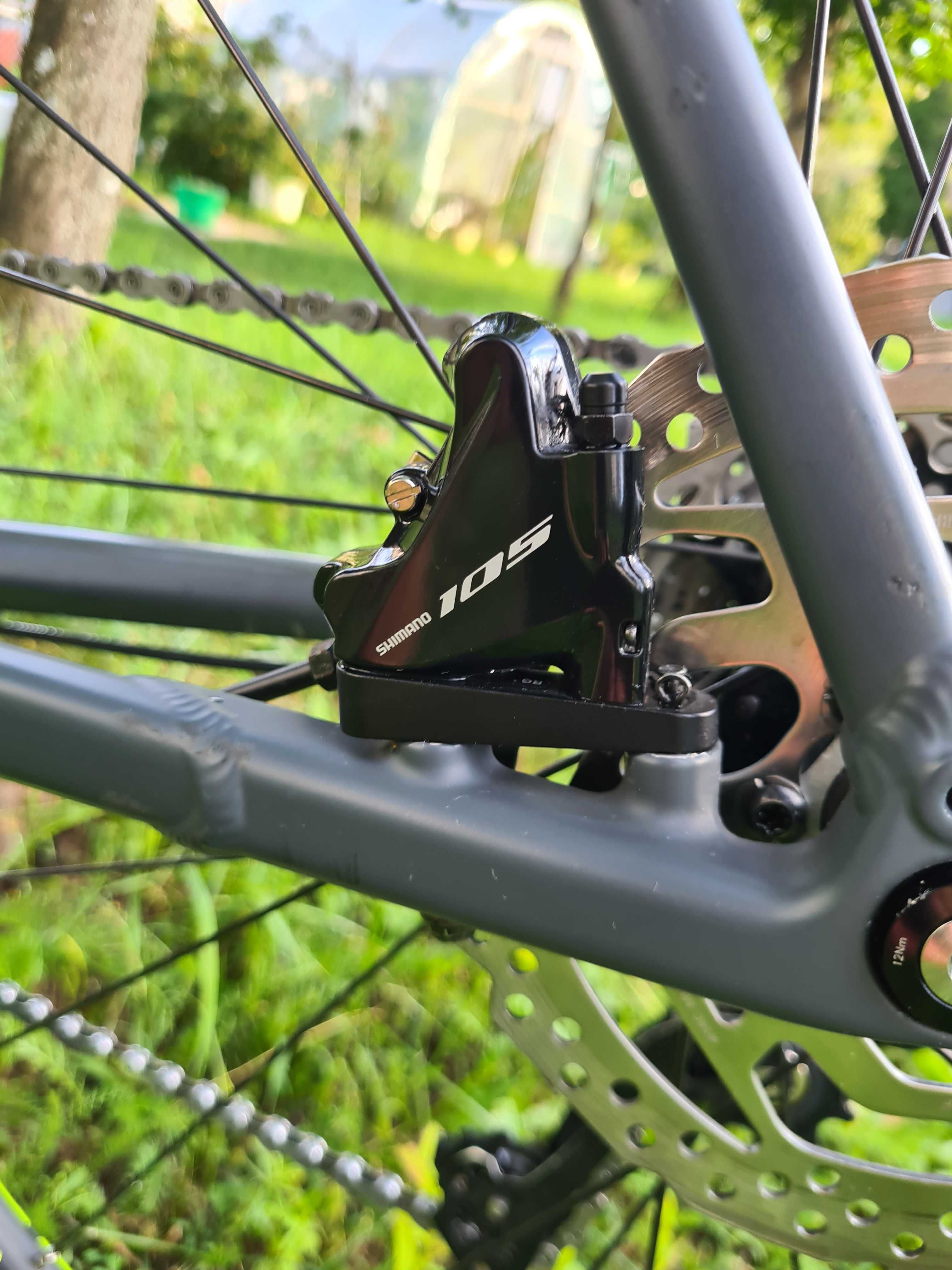 Gravel Cube Cross Race Pro r.56 – Shimano 105, hydro, karbon widelec