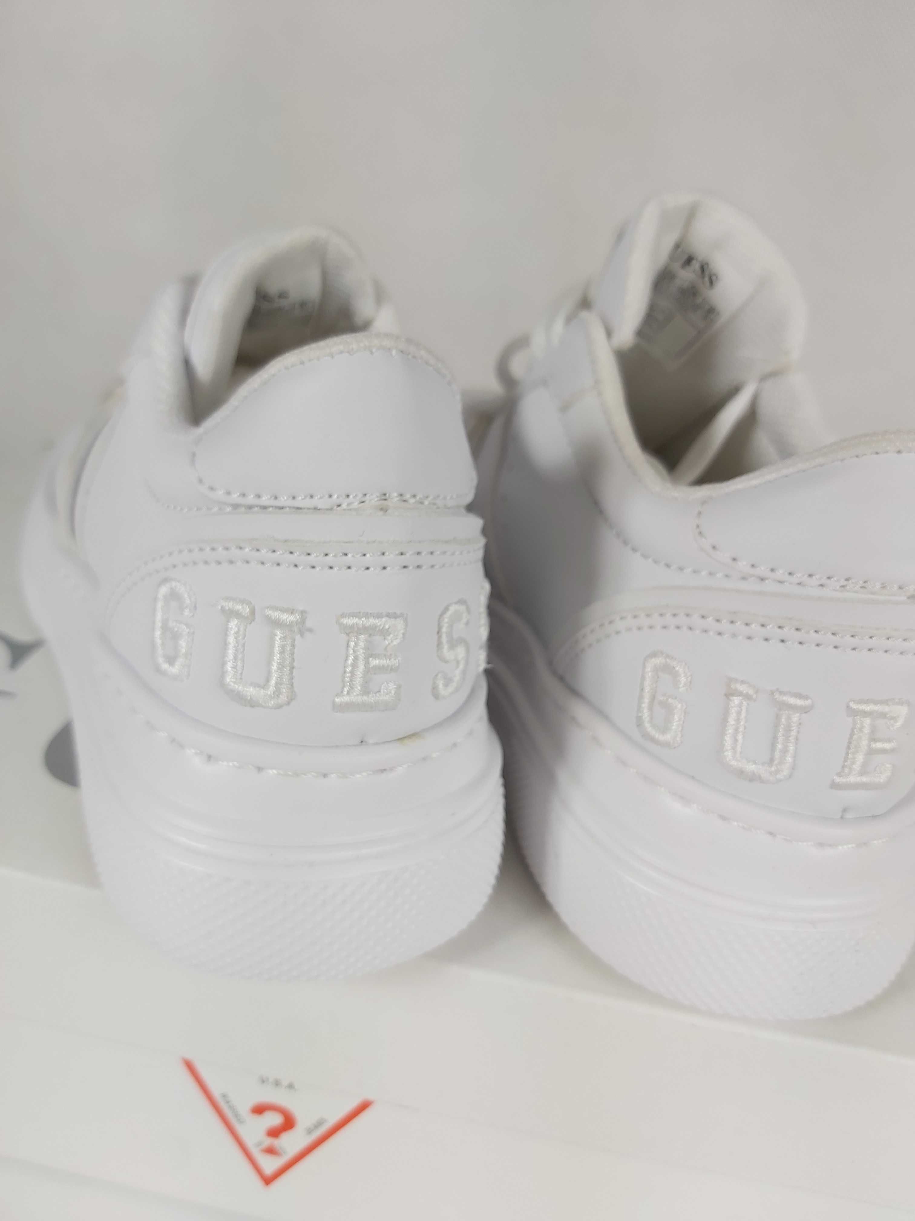Nowe dziecięce sneakersy GUESS białe trampki 30 a273