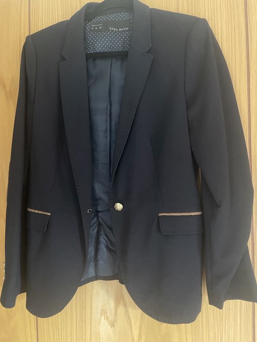 Blazer azul escuro da Zara praticamente novo