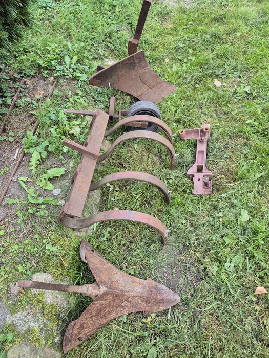 Narzędzia rolnicze ogrodowe pług radło