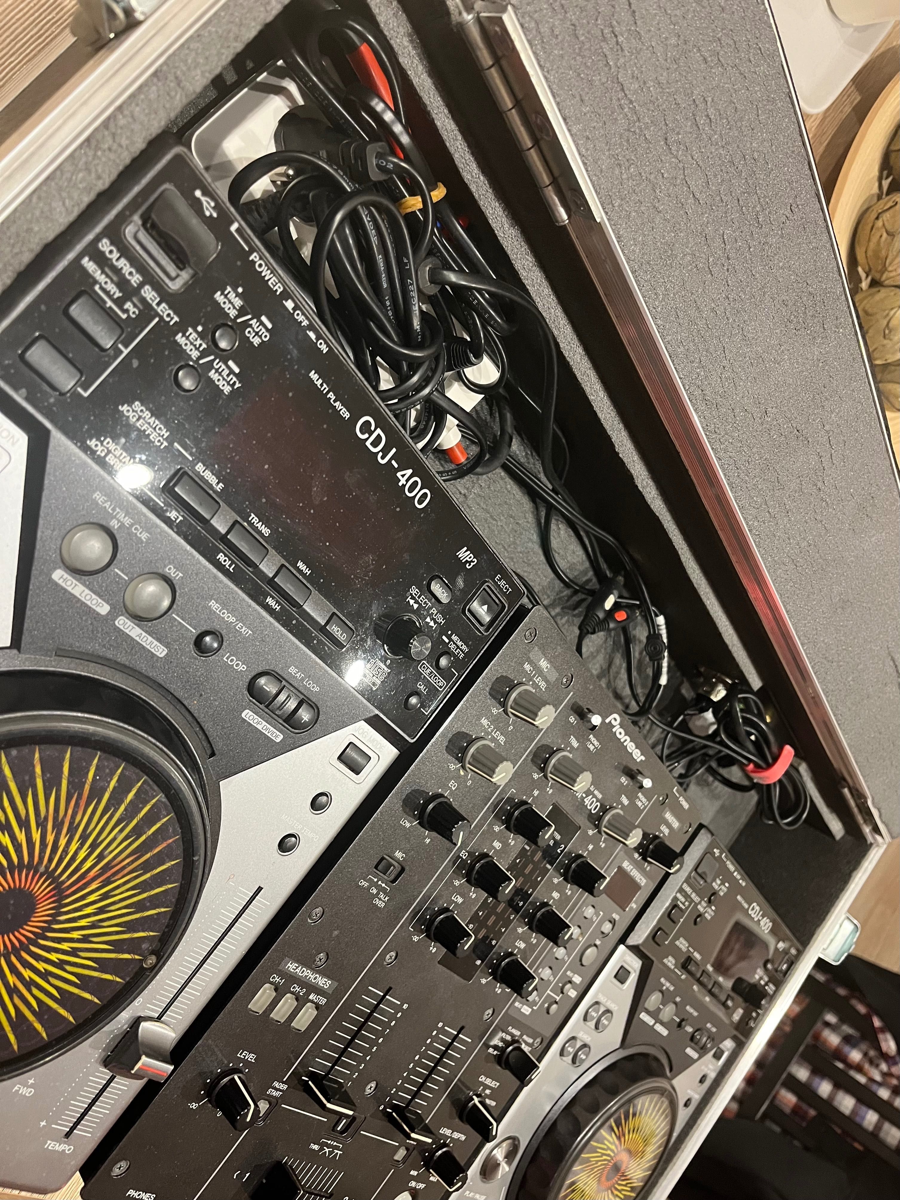 Konsoleta 2x CDJ 400+CDM400 + case