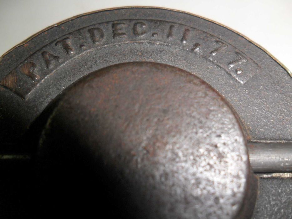 Relógio antigo de 1877 a funcionar