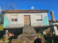 Moradia para restauro, lugar de Leiradas, Cabeceiras de Basto