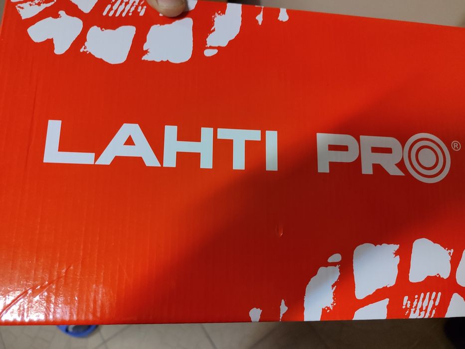 Buty robocze LAHTI PRO  r. 44 – nowe, ochronne, lekkie