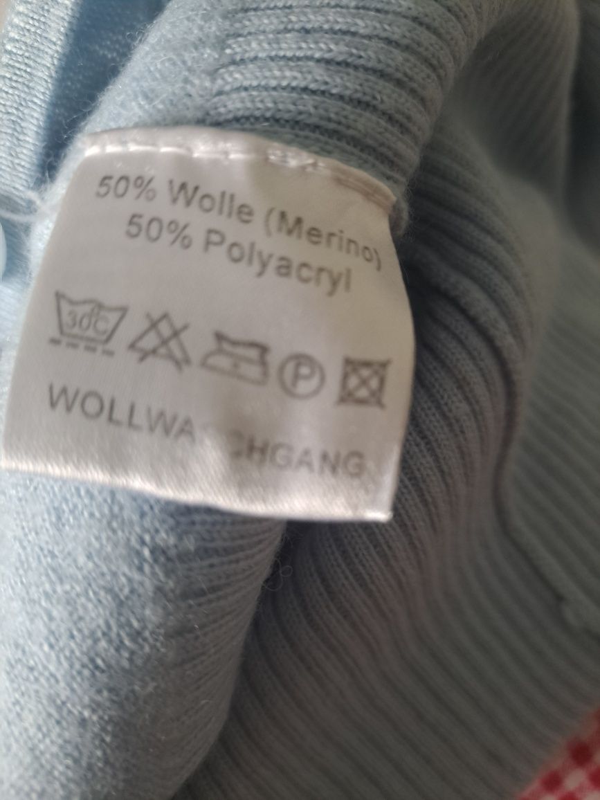 Błękitny sweter rozpinany Cecilia Classics