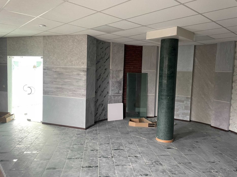 Аренда фасадного помещения 350 м2, ул. Вадима Гетьмана 27, рядом метро