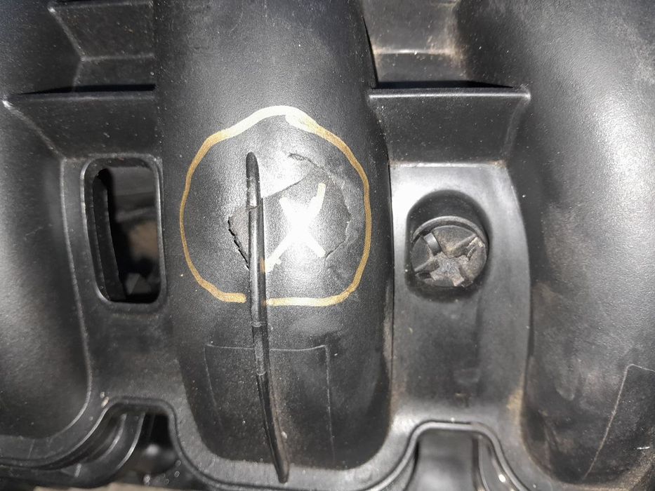 Оригінальний впускний колектор Мазда СХ5