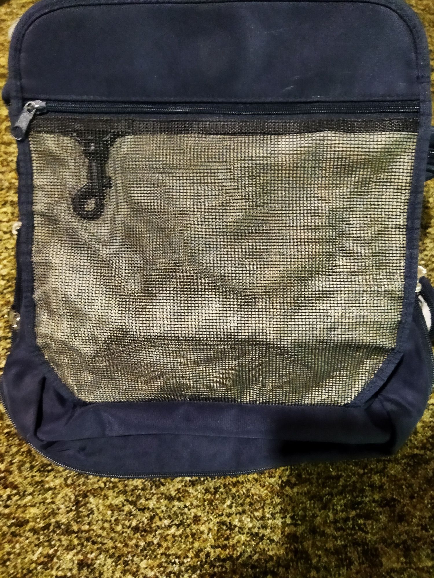 Рюкзак темно- синего цвета