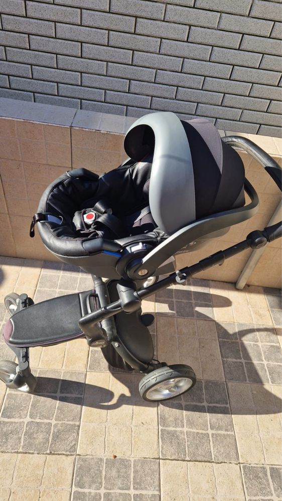 Conjunto completo carrinho de bebé Marca Mima