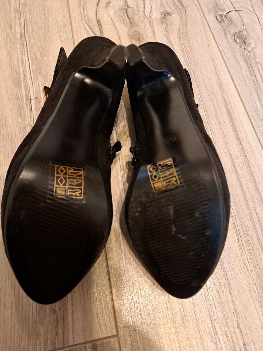 Botki czarne r. 38