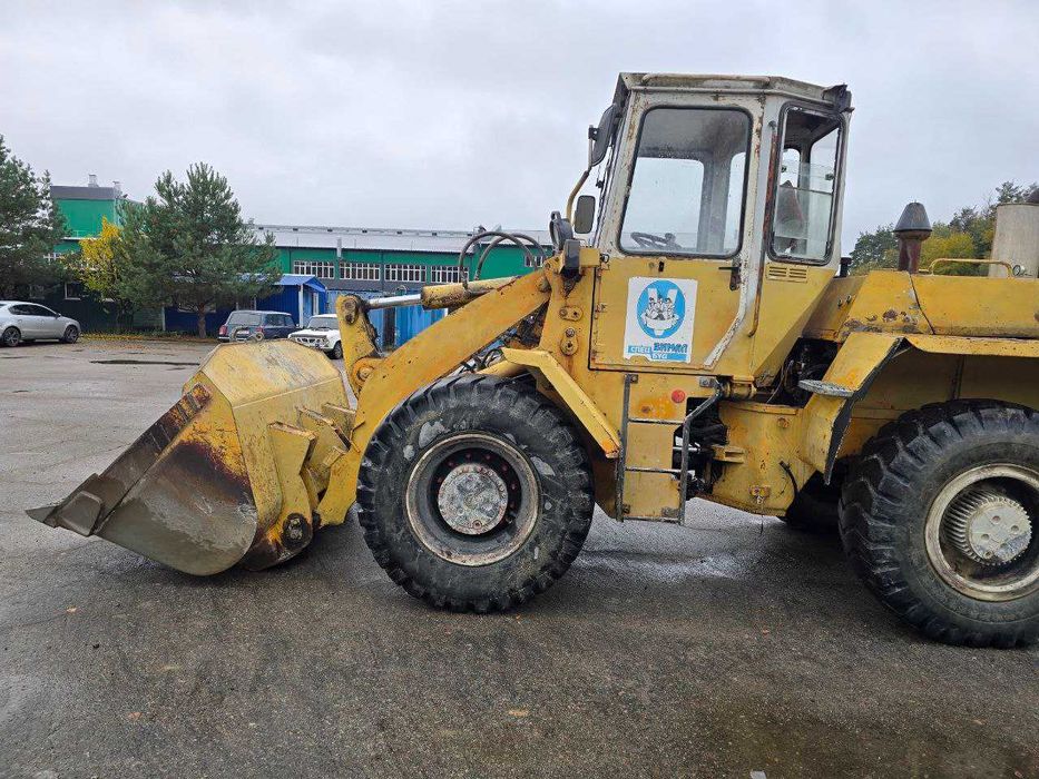 Фронтальний навантажувач LIEBHERR L521