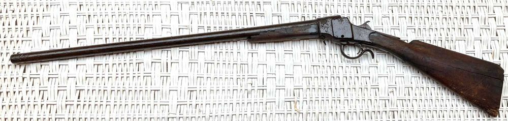 Espingarda obsoleta antiga decorativa, Hopkins & Allen, cerca 1875.