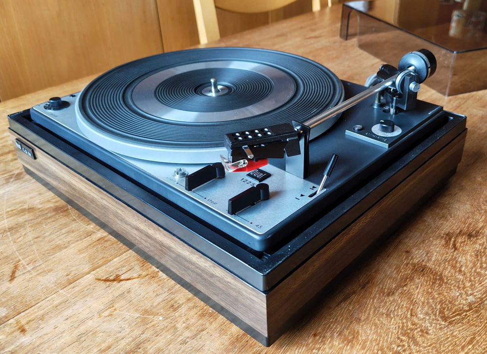 Giradiscos Dual 1225 automático e em óptimo estado original!
