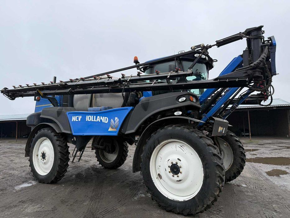 Самохідний обприскувач New Holland SP.275F, 2015