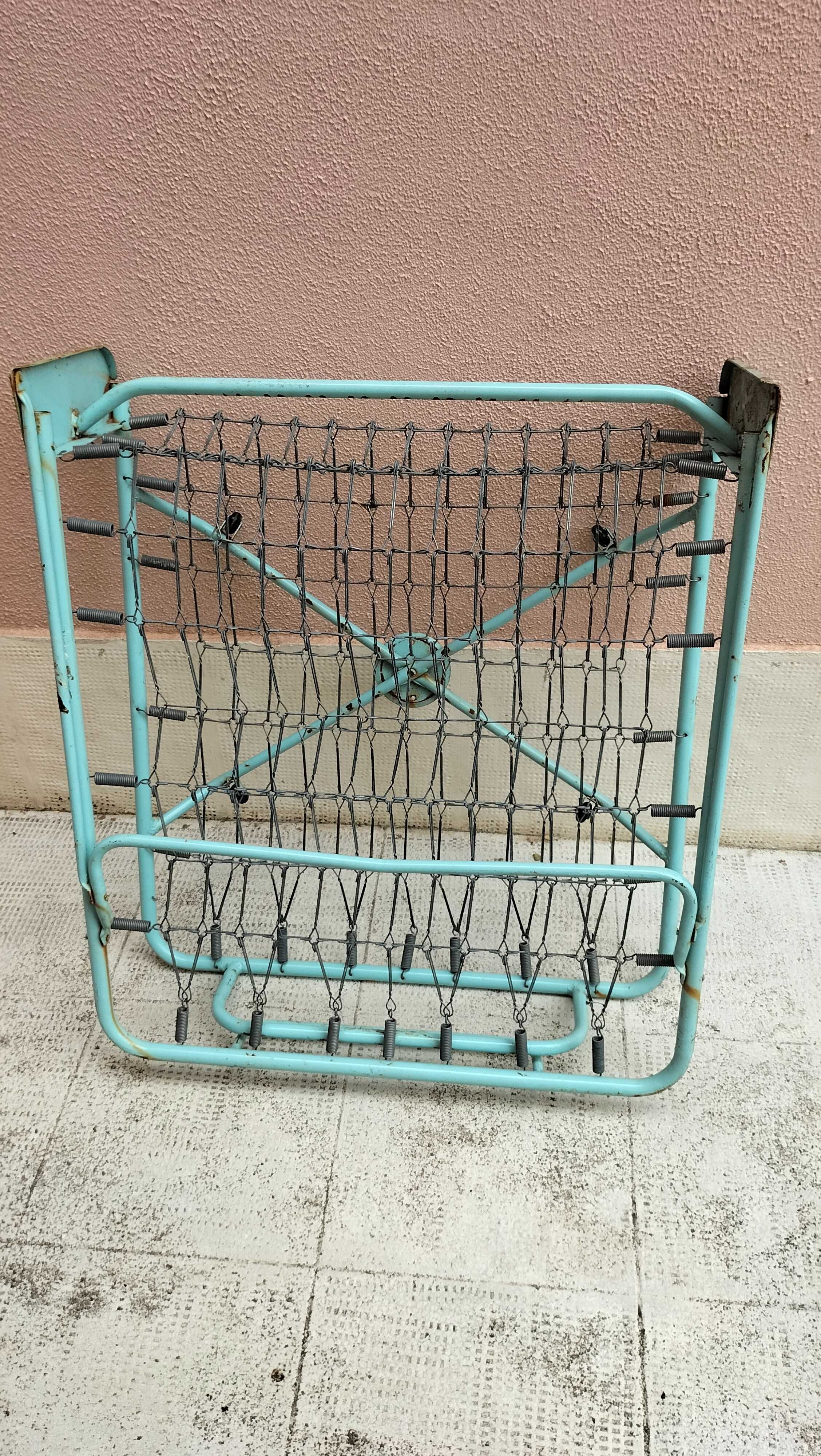 Estrado/cama dobrável de ferro 70x190