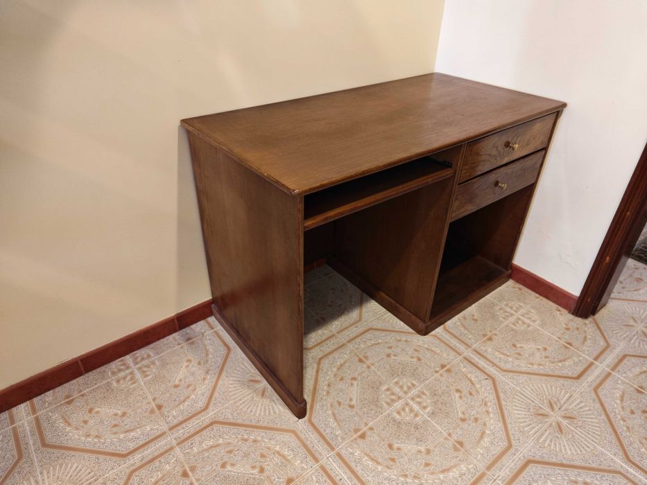 Móvel de secretaria