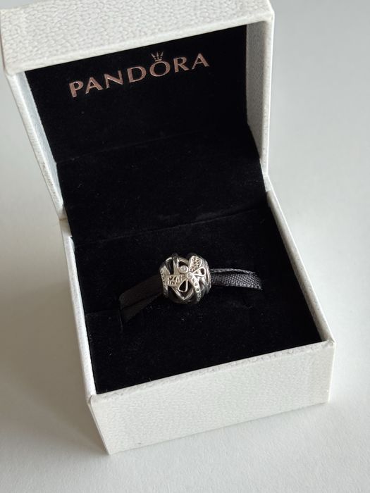 Charms pandora wazka