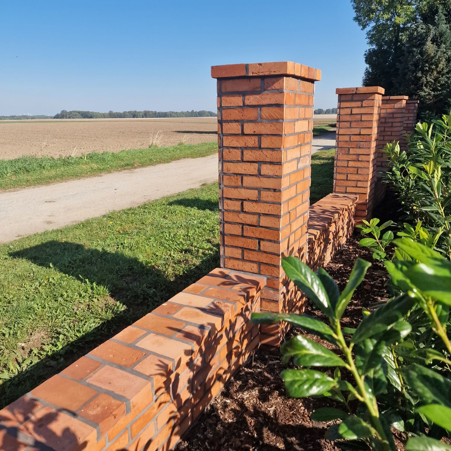 Cegła czerwona stara z rozbiórki.