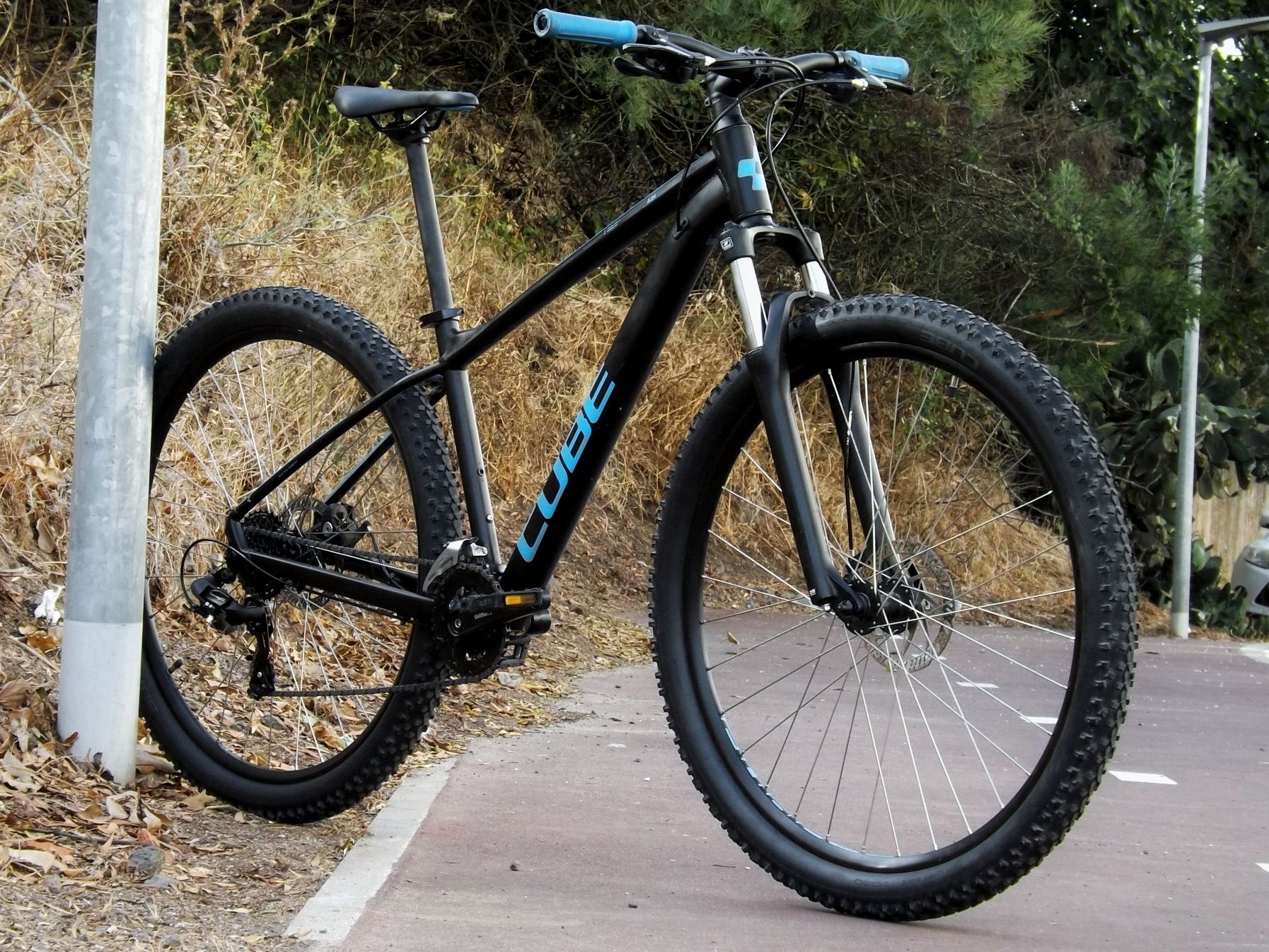 Bicicleta BTT XC Cube Analog - Roda 29" - Tamanho M