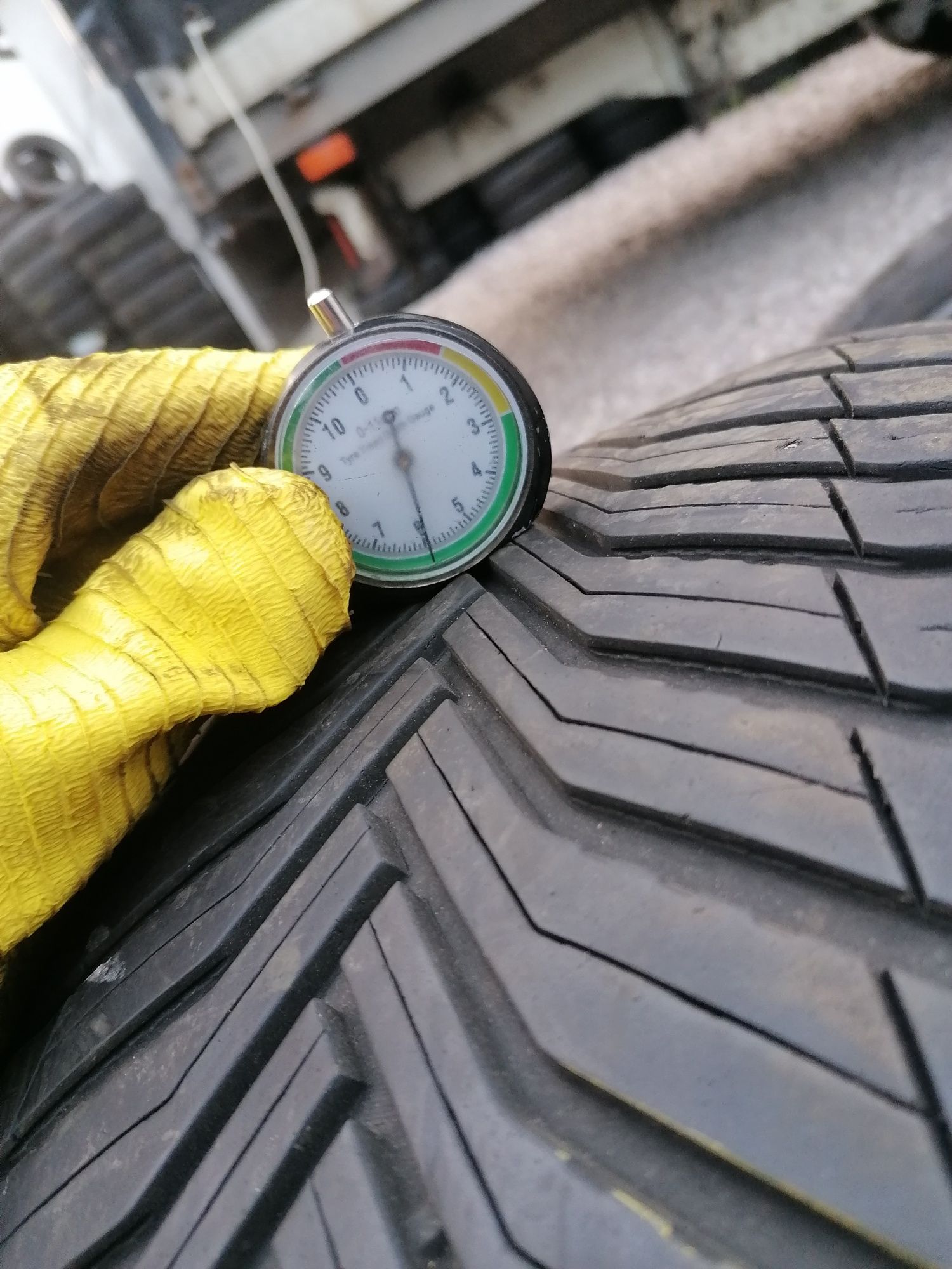 215/60/16 Michelin wielosezonowe całoroczne