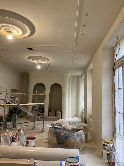 Виполняю роботи такі як монтаж гіпсокартону та всі види малярних робіт