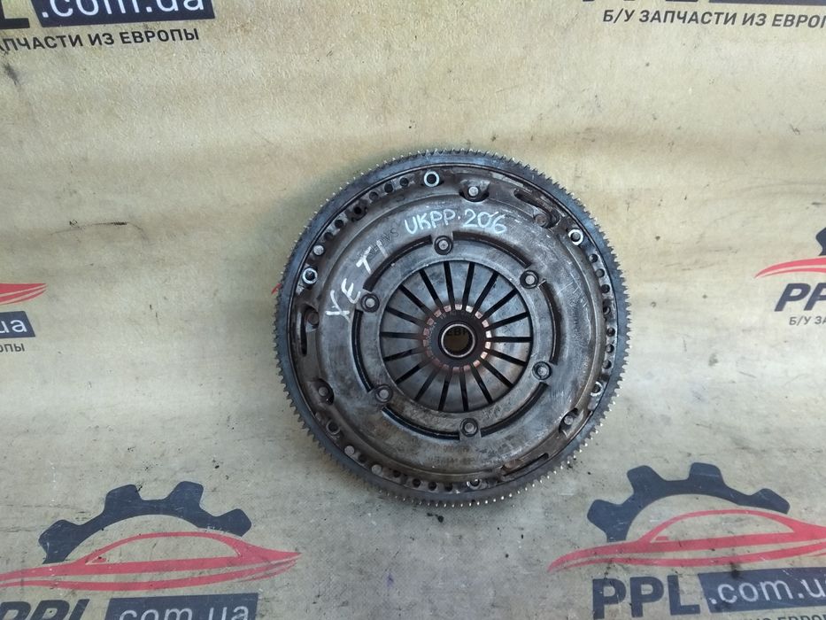 Skoda Yeti 1.2 2009-2013 маховик диск корзина сцепления 036141032h