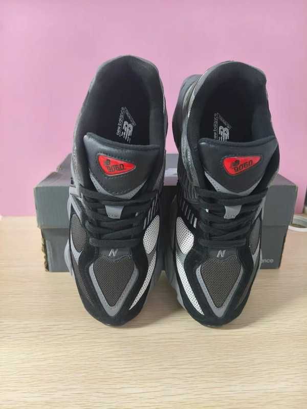 Black\New Balance\9060\nowy damskie UnisexTrampki.44