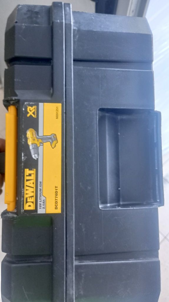 Skrzynka do wkrętarki 18v DeWalt