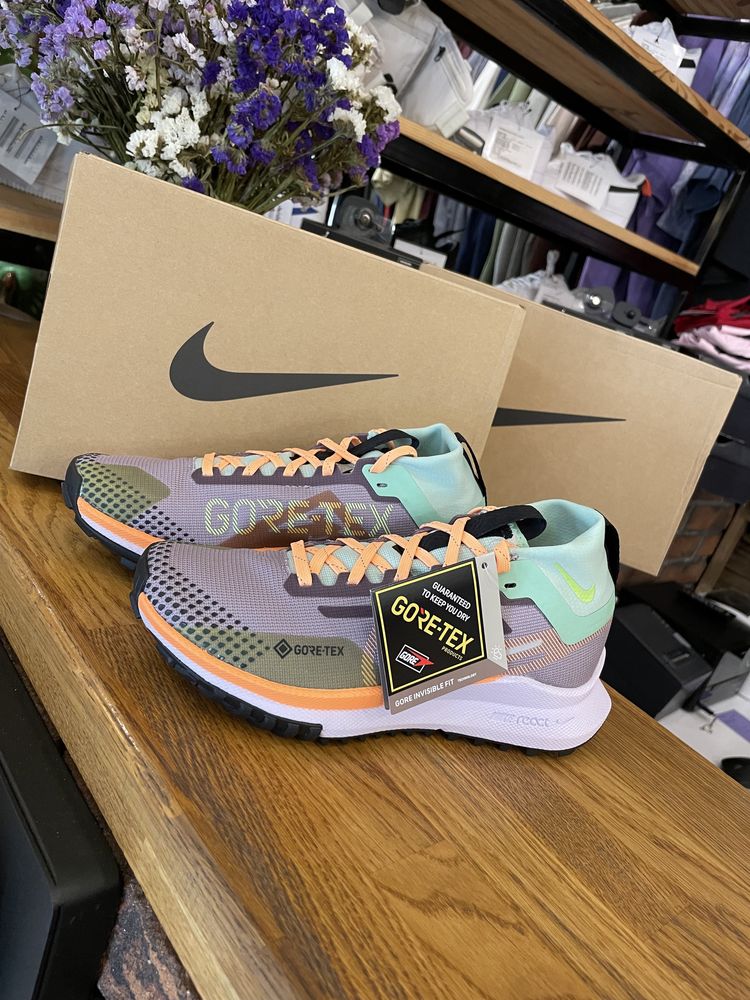 Кросівки жіночі nike w react pegasus trail 4 GTX