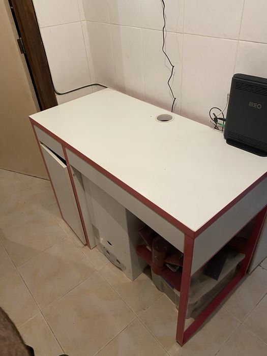Secretaria + cadeira