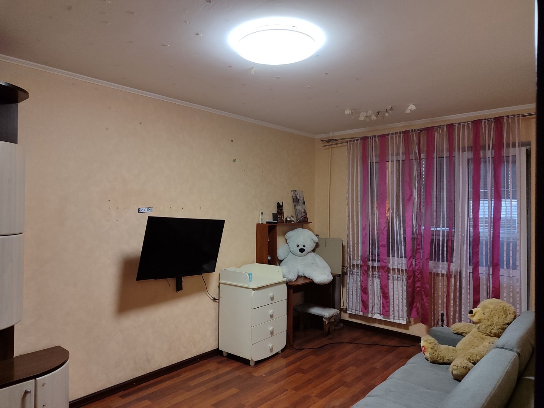 Троещина. ОРЕНДА ГАРНОЇ 1-і кв. Вул. Архітектора Ніколаєва 9-А.