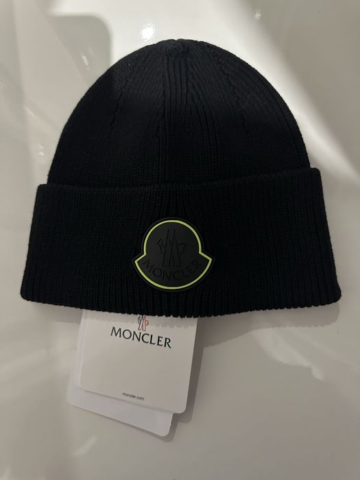 Шапка moncler черная