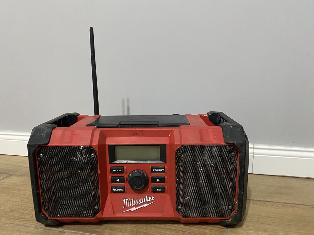 Milwaukee Radio M18 JSR