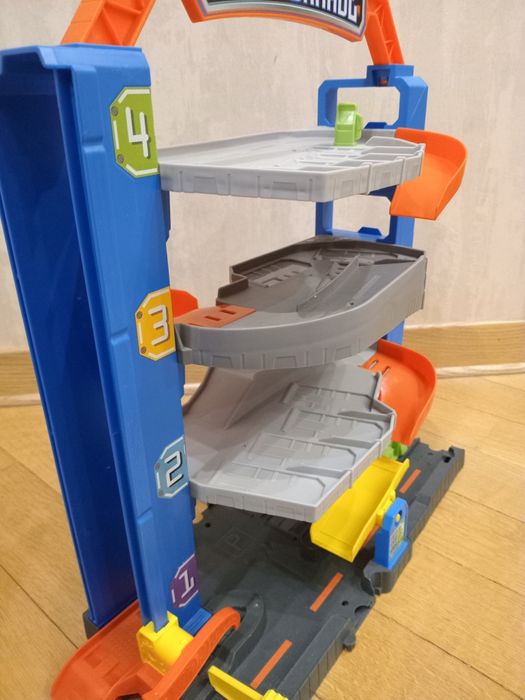 Продам автотрек Hot Wheels