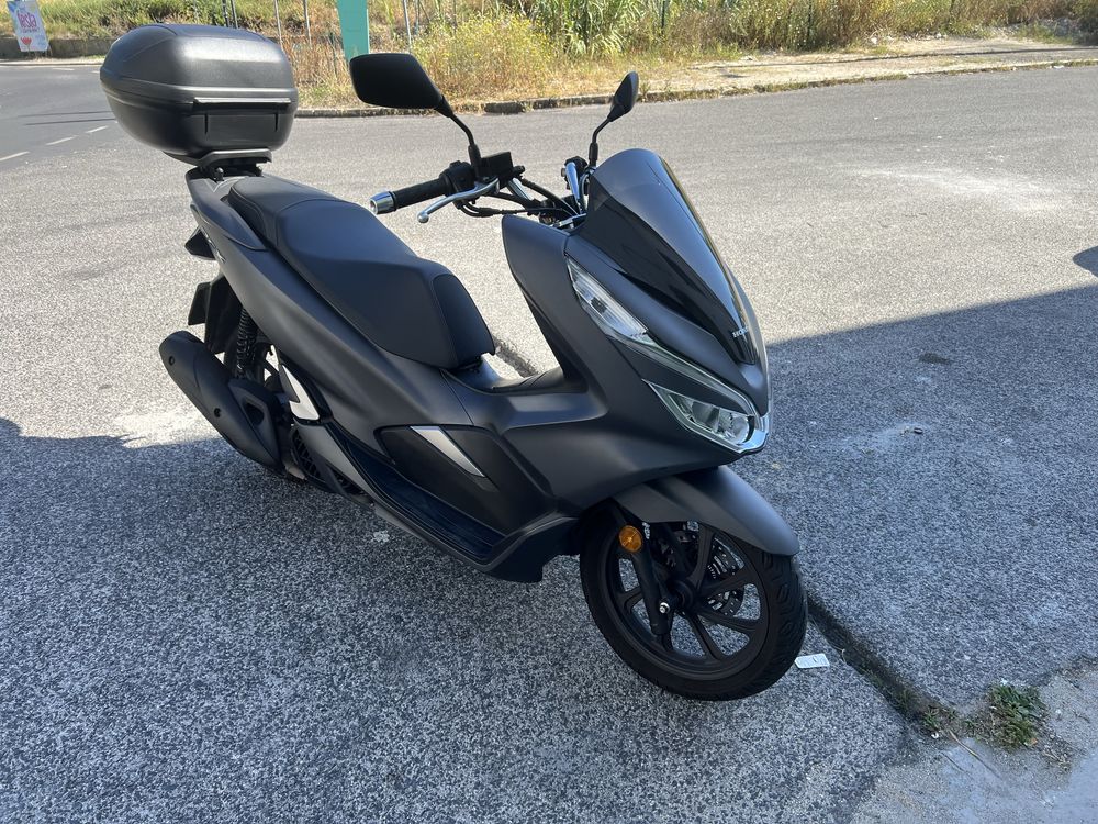 Honda PCX 125 antracite.