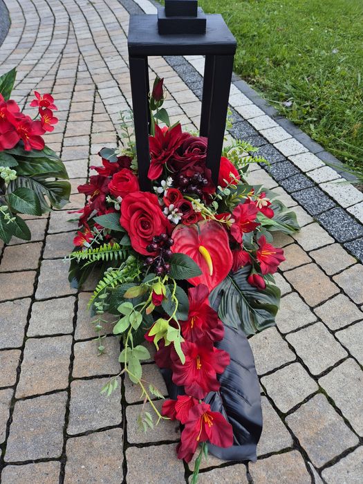 Komplet nagrobny kompozycja na grób wszystkich czarny lampion stroik