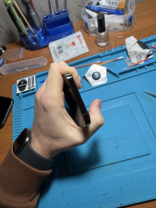 Iphone 13 pro на запчастини